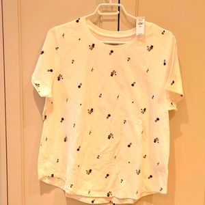 Old Navy Tee shirt
